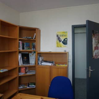 Bureau privé 10 m² 1 poste Coworking Allée du Clos Tonnerre Palaiseau 91120 - photo 3